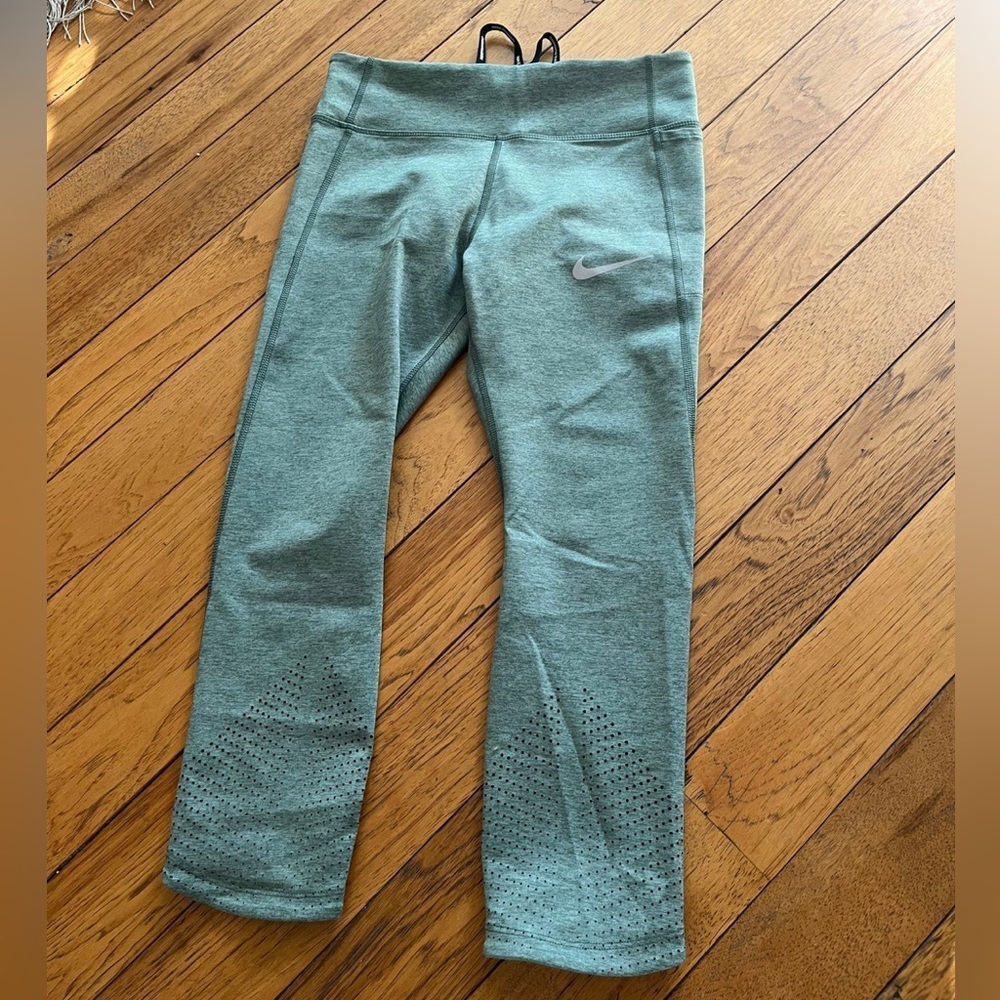 Nike Dri-Fit Running leggings BNWT medium.